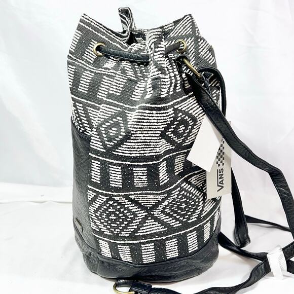 Vans Newsome Bucket Backpack Black Grey Aztec Tribal Print Faux Leather New - Picture 4 of 14